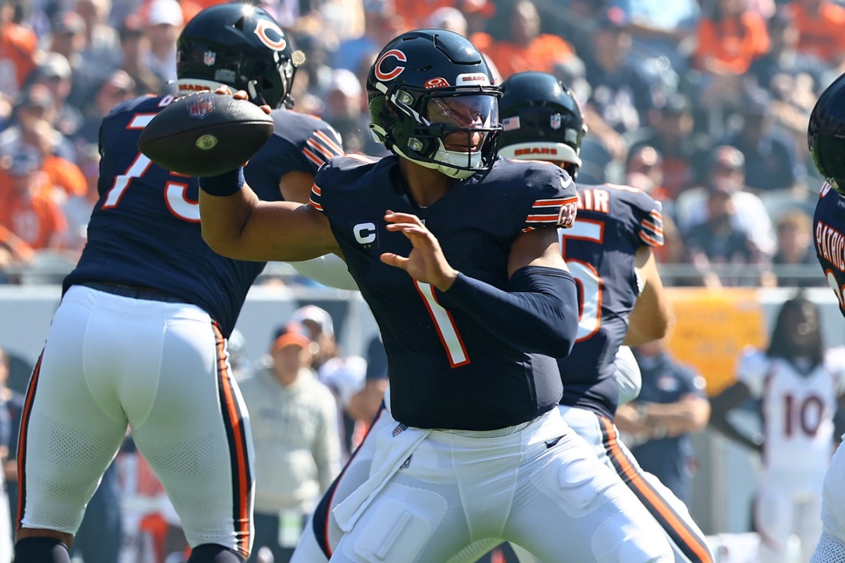 Bears quarterback Justin Fields threw four touchdown passes and a costly interception against the Broncos in Week 4.
